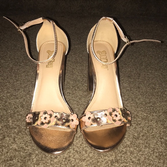 Rose gold heels - Picture 2 of 6